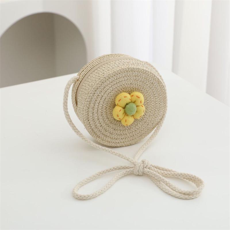 Children's Straw Woven Crossbody Bag - Small Girl's Phone and Coin Purse for Summer Outings and Seaside Trips