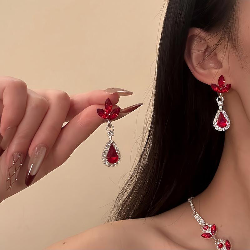 European and American court style diamond-encrusted flower water drop stud earrings necklace collarbone chain jewelry set female