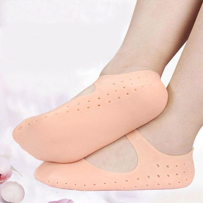 

[JHM1S686_55] Silicone Insoles for Callus Care, Heel Moisturizing, and Foot Protection (33623675) White_Small