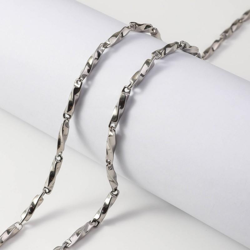 Titanium Steel Twisted Link Chain Necklace Men Women Geometric Pendant Minimalist Locket Choker Style