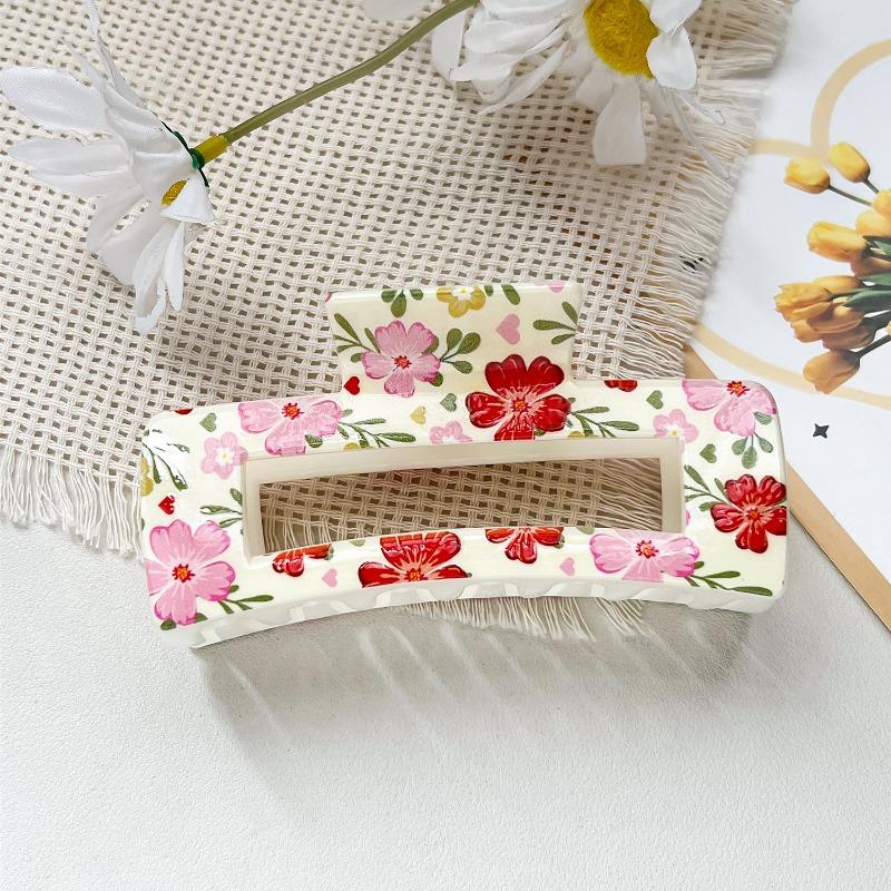 Uv-printed Square Hair Clips with A High-end Look. The Shark Clip Is Half-tied At The Back of The Head