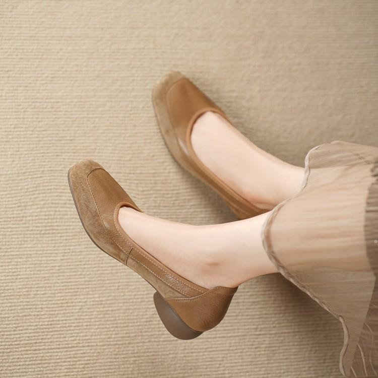 Versatile super soft sheepskin thick heel grandma shoes women's 2025 new leather low heel shallow mouth splicing square head beanie shoes autumn