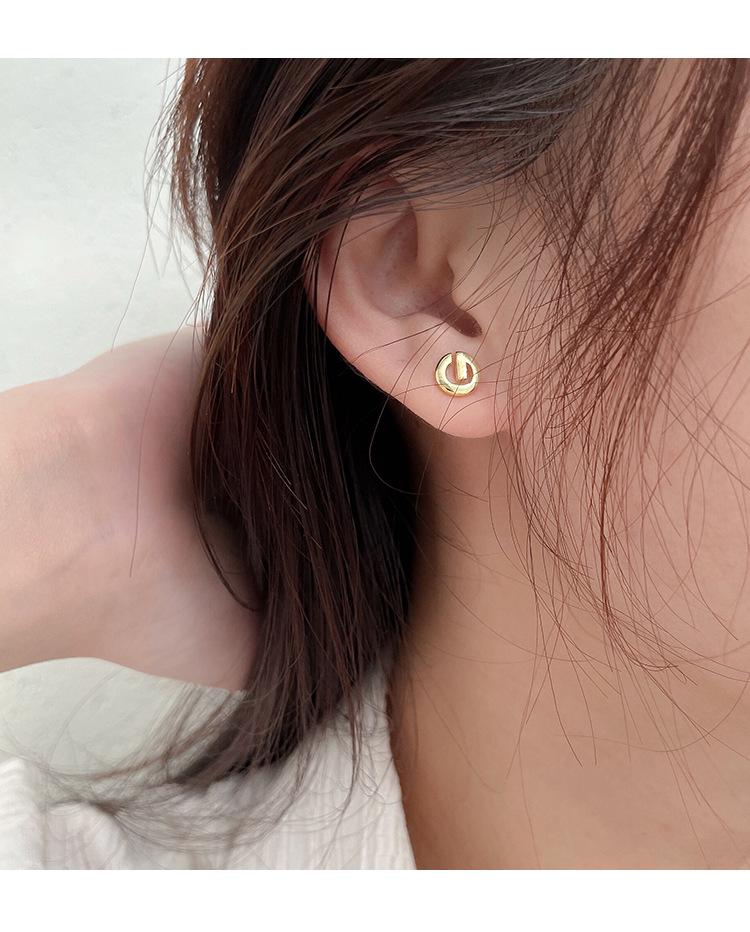 Sterling Silver S925 Unique Letter Stud Earrings for Women - Niche Fashion, Temperament, and Personality Design.