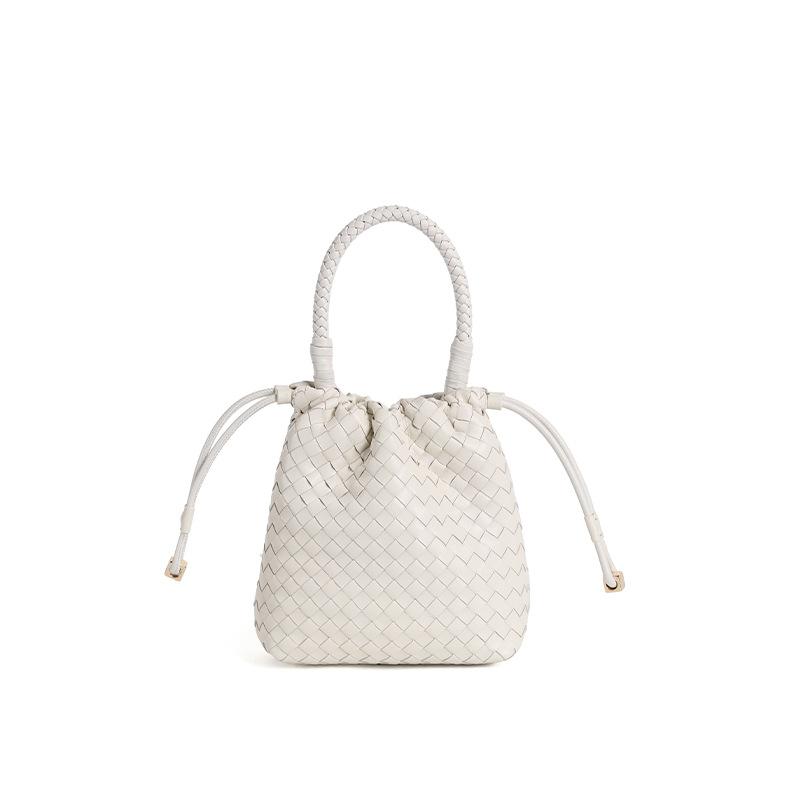 Niche Temperament Woven Bag Fashionable and Elegant High-end Handbag Drawstring Handwoven Bag Genuine Leather Retro Women's Bag