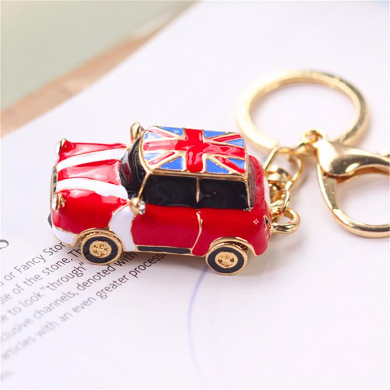 Fashion Alloy Metal Car Key Chain Keychain Charm Women Handbag Crystal Pendant Luxury Model Car Accessories Keyfob