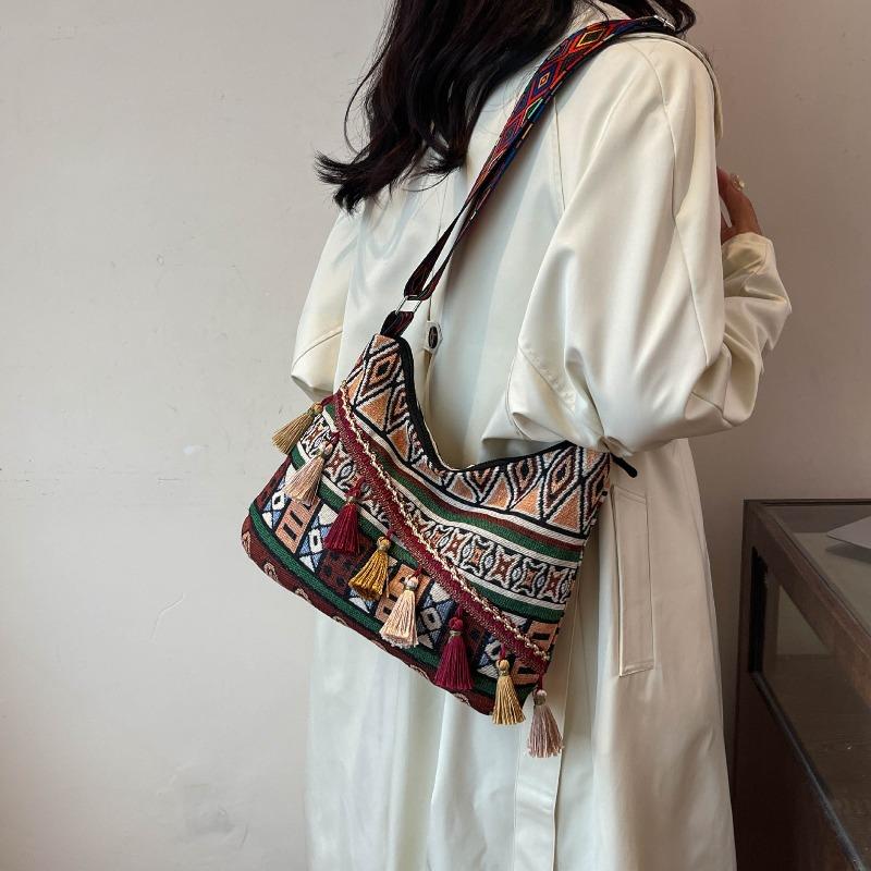 Spring and Summer New Medium Tassel Casual Retro Large-capacity Women's Shoulder Bag Crossbody Women's Bag