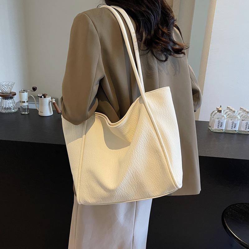 Leisure Commuting Large-capacity Bag Women's New Autumn and Winter Fashion Shoulder Bag Simple Casual Tote Bag