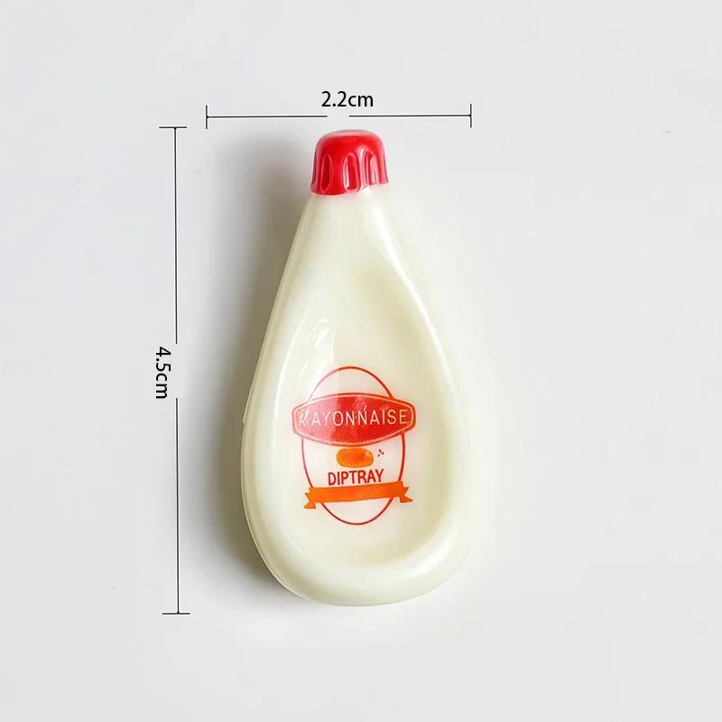 

10Pcs MINI Squeeze Bottle Shape Sauce Dish Creative Simulated Ketchup Flat Bottle Style Soy Sauce Plate Resin Small Dipping Dish
