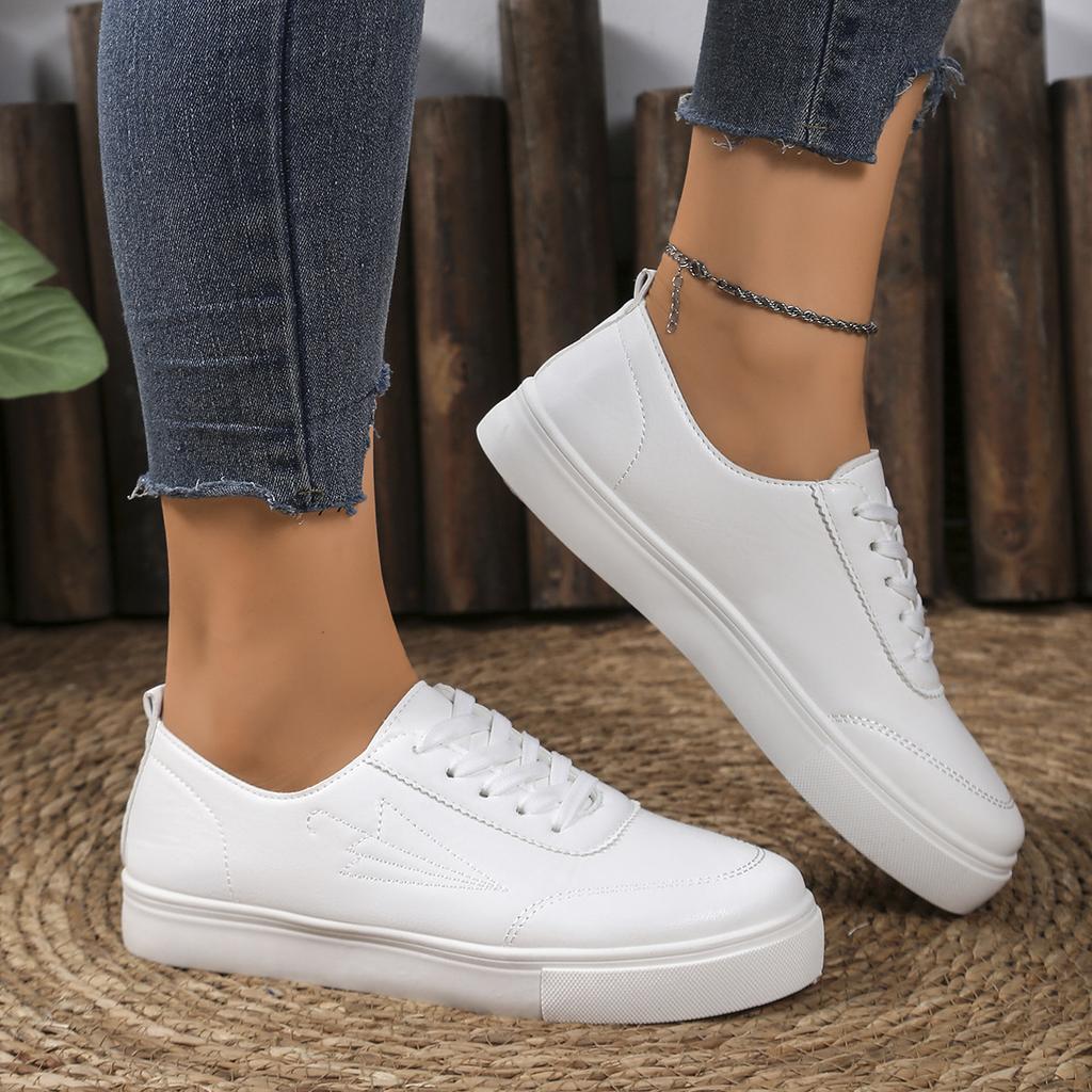 Large Size Women's Spring and Autumn New Round Head Large Size Flat Bottom Lace-up Board Shoes Casual Single Shoes Women