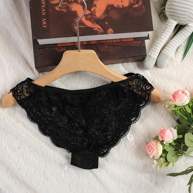 Plus Size Women's 4-Piece Lace Pajama Set: Robe, Shorts, and Camisole In European & American Style