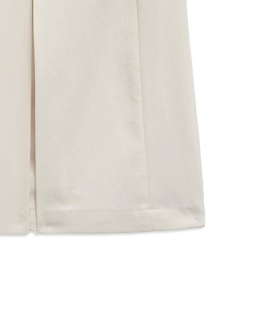PUMA Dare To Bermuda Shorts - Alpine Snow / 633253-87