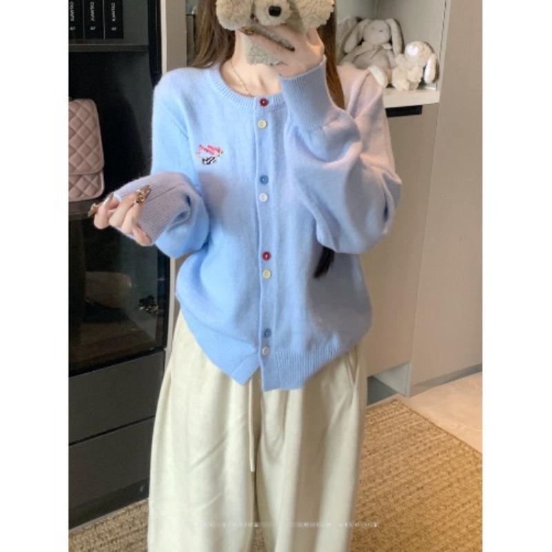 

Large size embroidered crew neck soft waxy knitted cardigan women s clothing autumn temperament sweater fat M meat-covering and thin top One size fits all [recommended 80-60kg] небесно-голубой