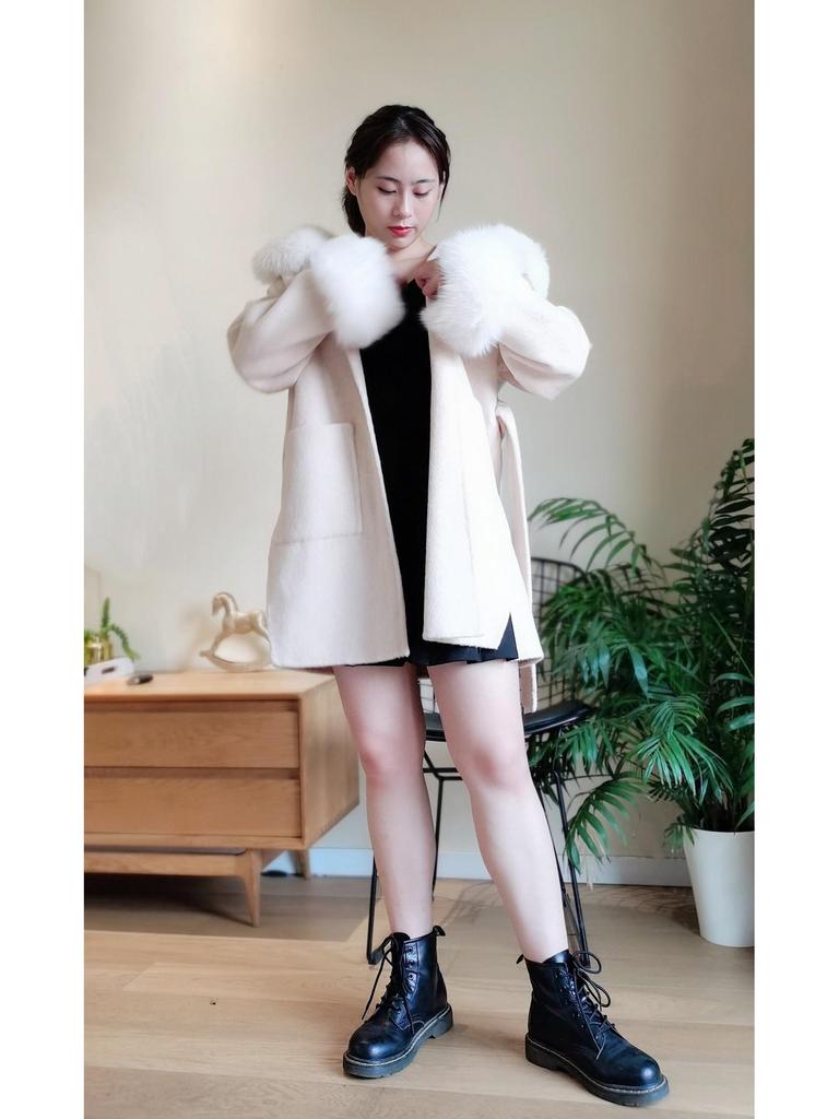 Double-Faced Cashmere Coat with Fox Fur Collar & Cuffs Hooded Mid-Length Loose Fit