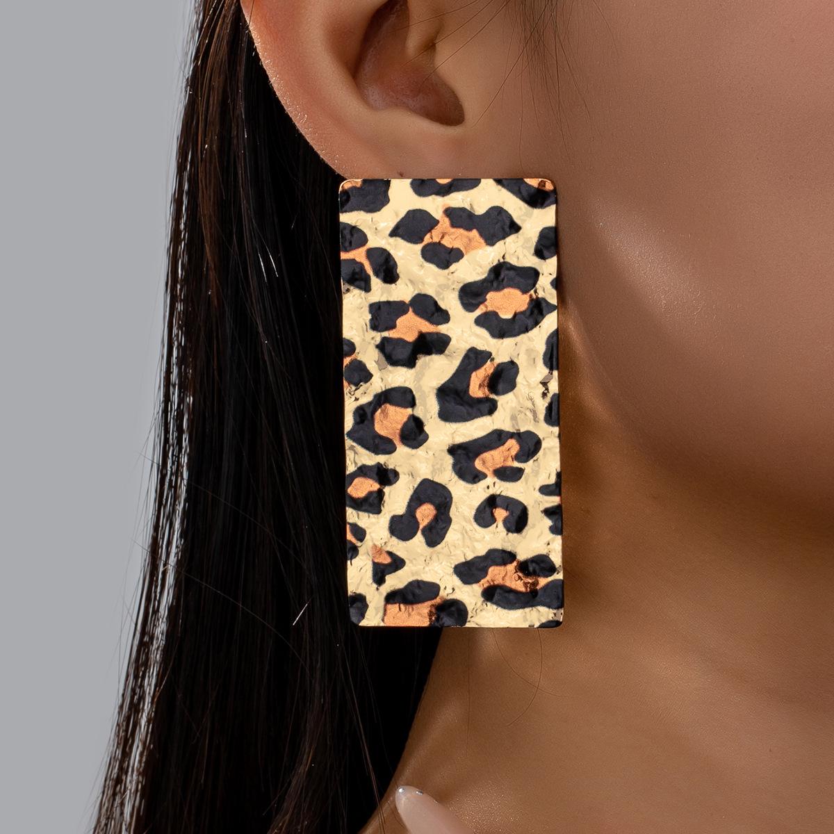 Stylish Personalized Geometric Print Stud Earrings for Women