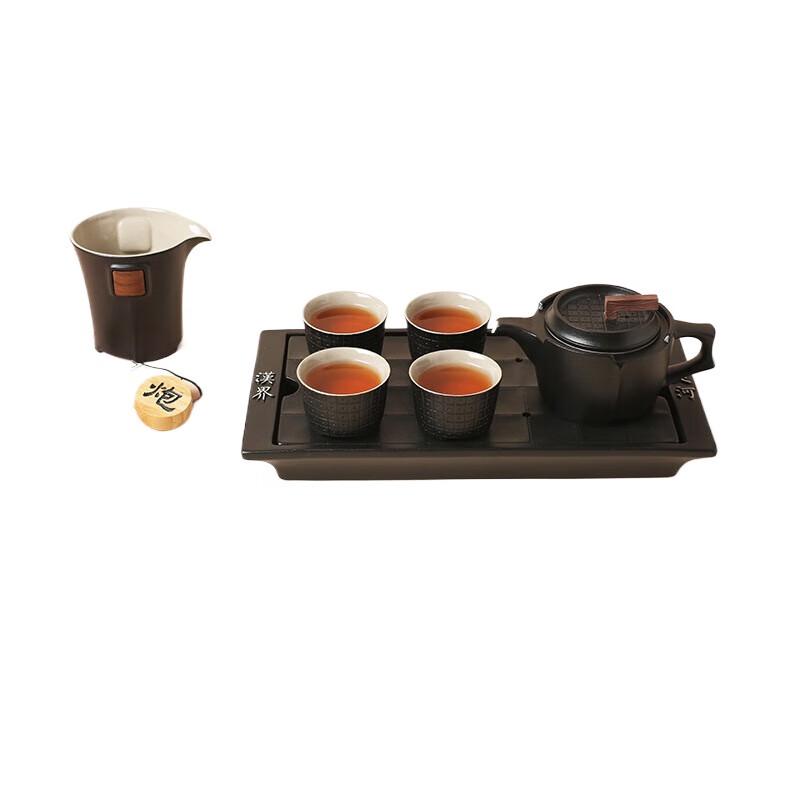 

Lu Bao Zen Black Victory Ceramic Tea Set