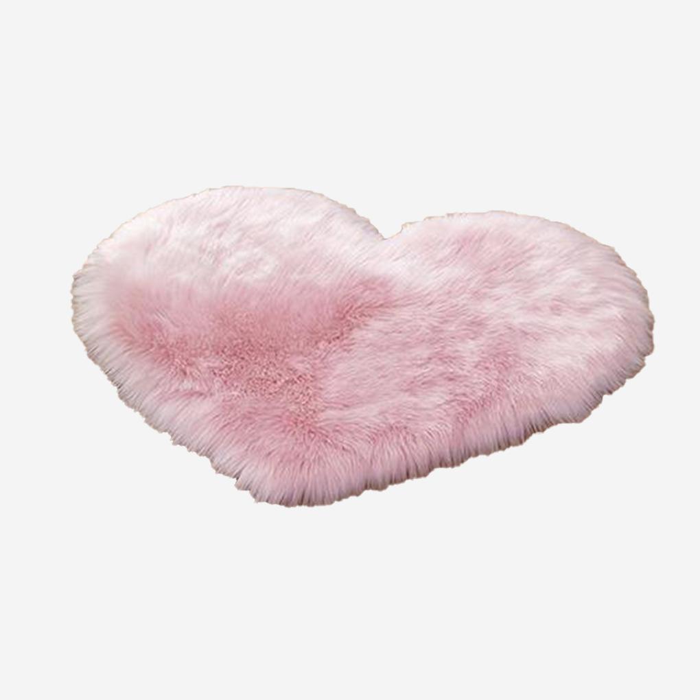 Rugs Floor Mat Heart Shaped Indoor Anti-skid Cold-Proof Carpets Bedside Living Room Children's Window Chair Decorations