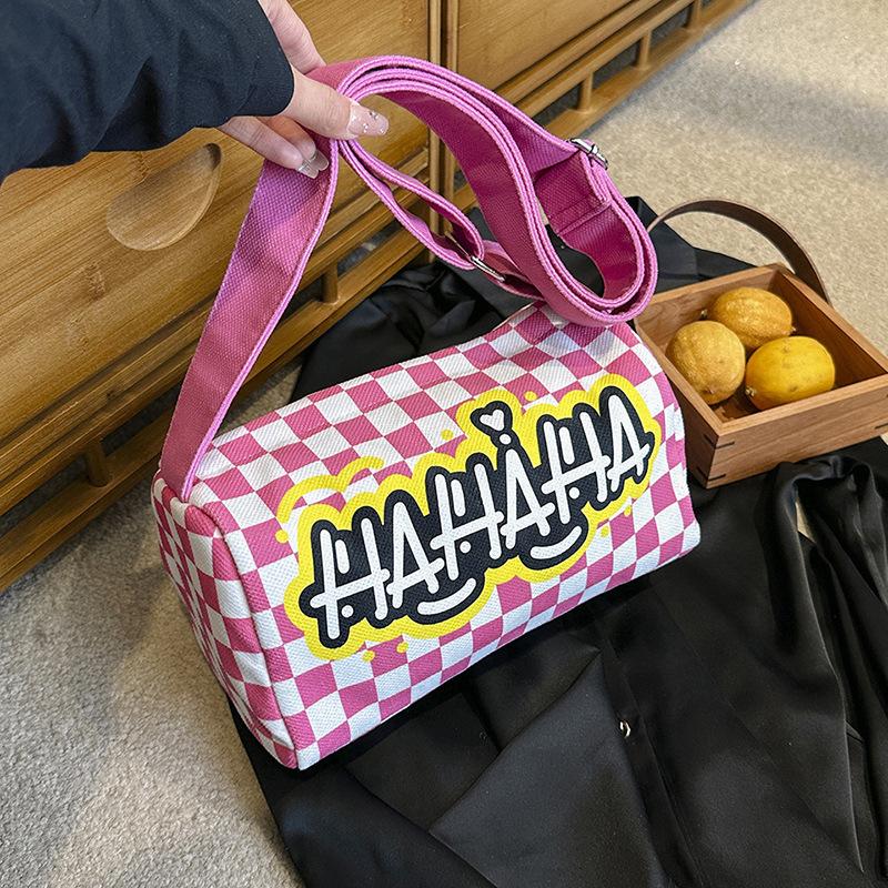 

Internet celebrity graffiti small bag spring summer 2025 new small fresh literary girl leisure sports shoulder pillow bag рожевий червоний колір