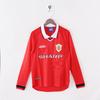 Manchester United Retro-Trikots Sporttrikots gibt es in verschiedenen Stilen, und das WM-Fußballtrikot ist ein Haarhersteller.