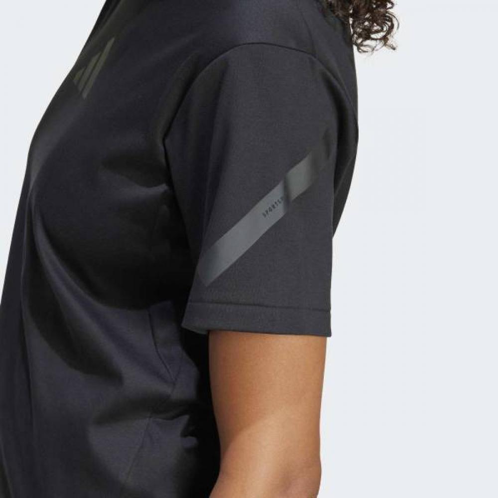 adidas Women S T ShirT Z.n.e. SporTy deTail
