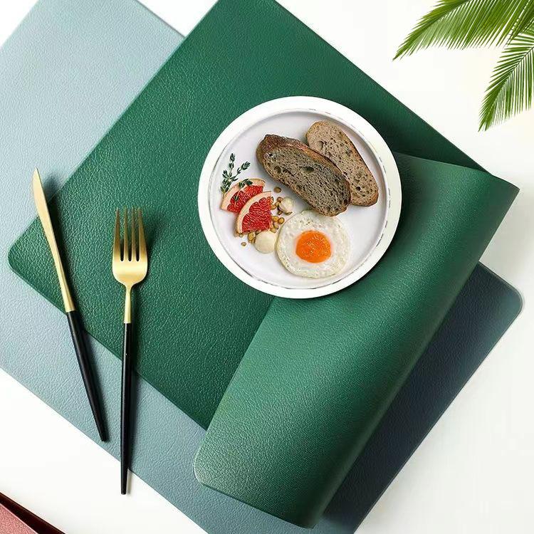 2 Stück Tischsets 30x45cm PU Tischsets Abwischbar Wasserdicht Hitzebeständig Rutschfest Leicht zu Reinigen Einfarbige Tischmatten für Esstisch