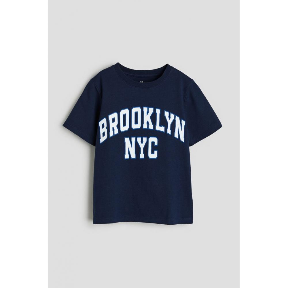 

Футболка с принтом HM Темно-синяя Brooklyn