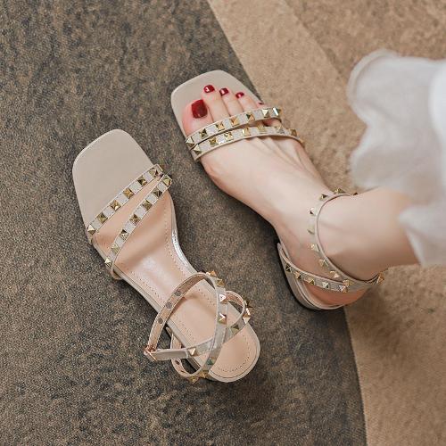 Women Studded Sandals Low Heel Roman Slippers Non Slip Vulcanized Shoes Casual Summer Footwear Hot Sale