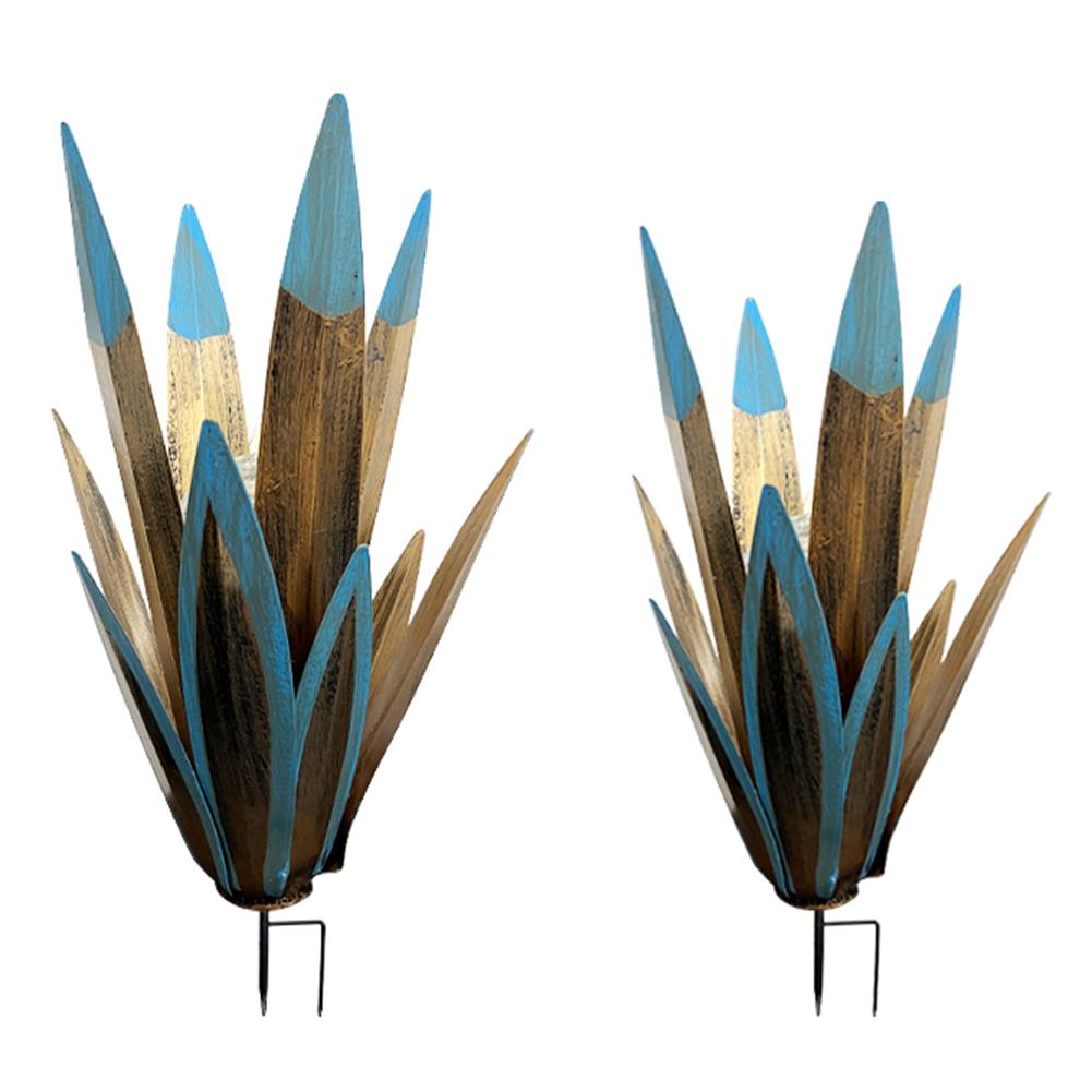 2Pcs Metal Agave Plant Home Decor Multi-Color LED Solar Light Hand Painted Metal Agave Garden Ornaments Outdoor Decor Figurines