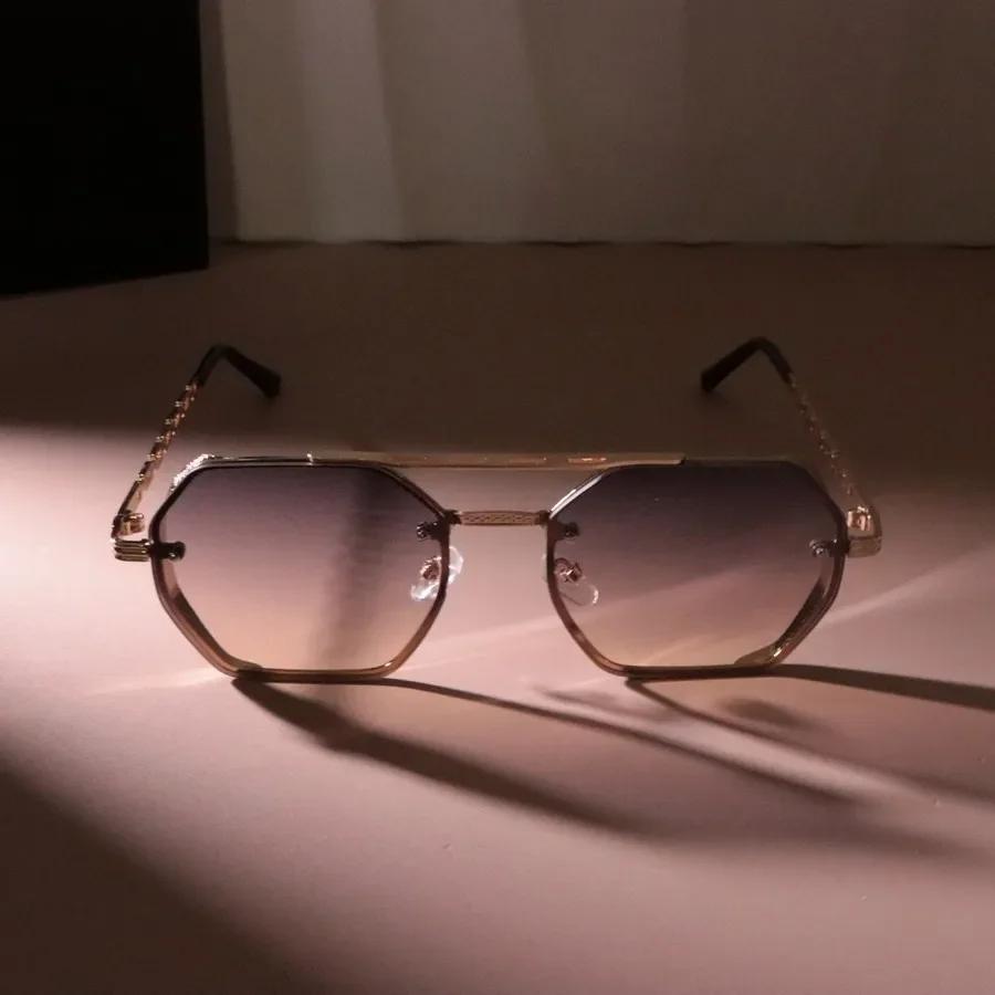 Fashion Metal Frame Sunglasses Women Men Minimalist Square Designer Sun Glasses Male Female Brand Colorful Travel