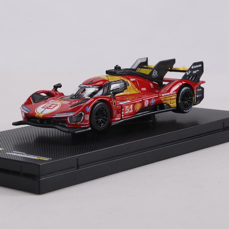 

Burago 1:64 Ferrari 499p 24 Hours of Le Mans Car NO.51 NO.83 Muddy distressed version Alloy Model Car