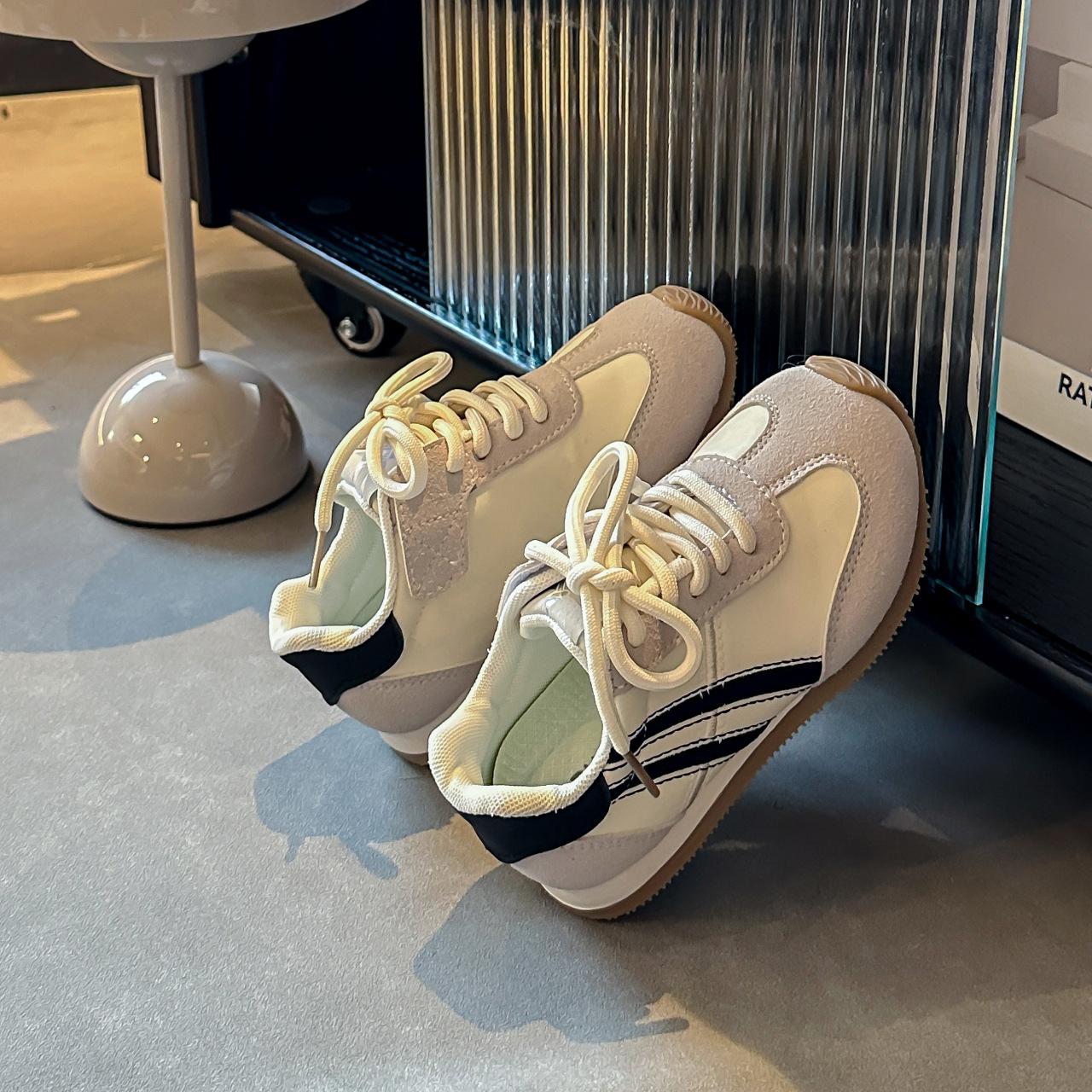 

Girls shoes 2025 spring new children s non-slip soft-soled sports shoes medium and large children and girls casual Forrest Gump shoes tide 31 [Inner Length 19.5CM]