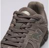 New Balance 2002R Sneakers