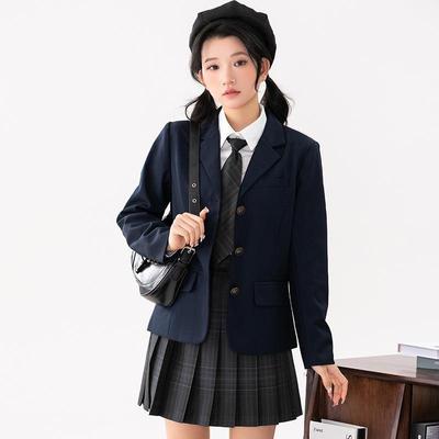 Anzüge & Sets – Schuluniformen