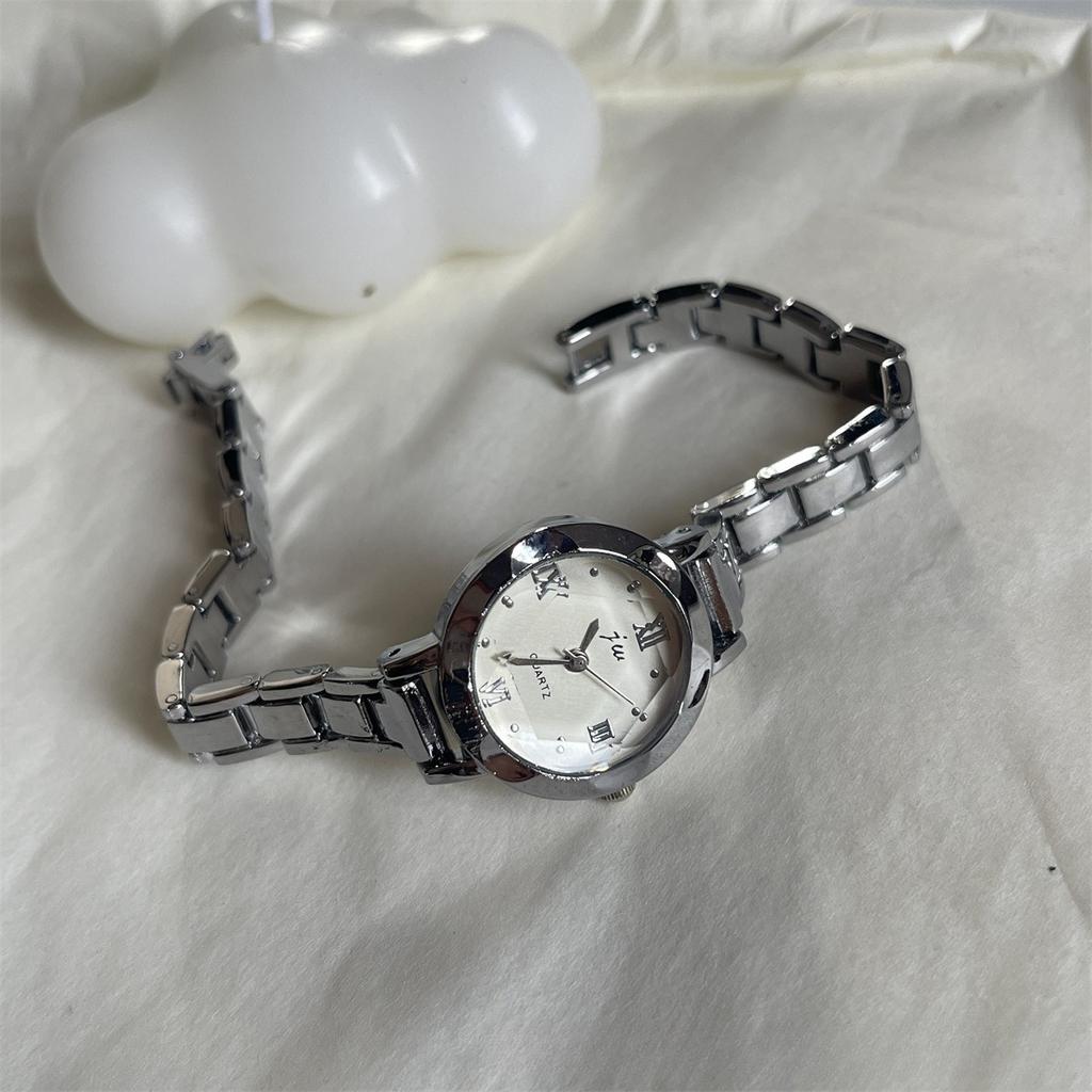 Luxury Small Dial Watch for Women Silver Color Stainless Bracelet Quartz Wristwatches Dress Ladies Clock Gift Relogio Feminino