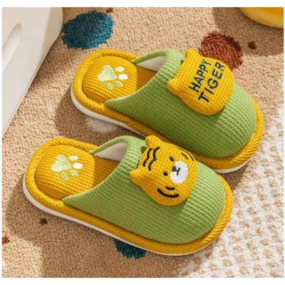 Adorables pantoufles d'automne et d'hiver chaudes et antidérapantes en coton pour enfants