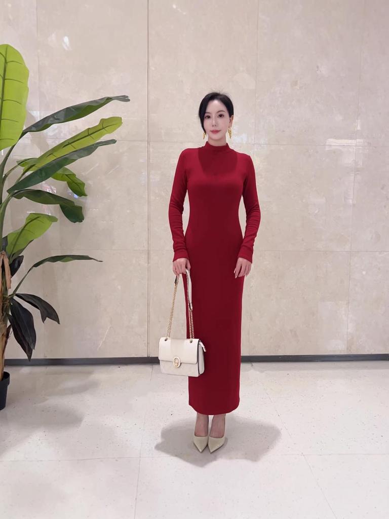 Elegant High-End Autumn Winter Dress: Warm, Semi-High Collar, Slimming Socialite Style