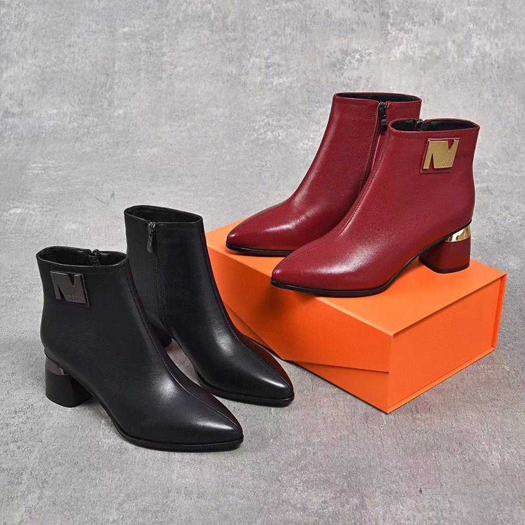 Pointed Leather Boots Fashion Boots Autumn and Winter New First-layer Cowhide Temperament Metal Buckle High-heeled Women's Boots