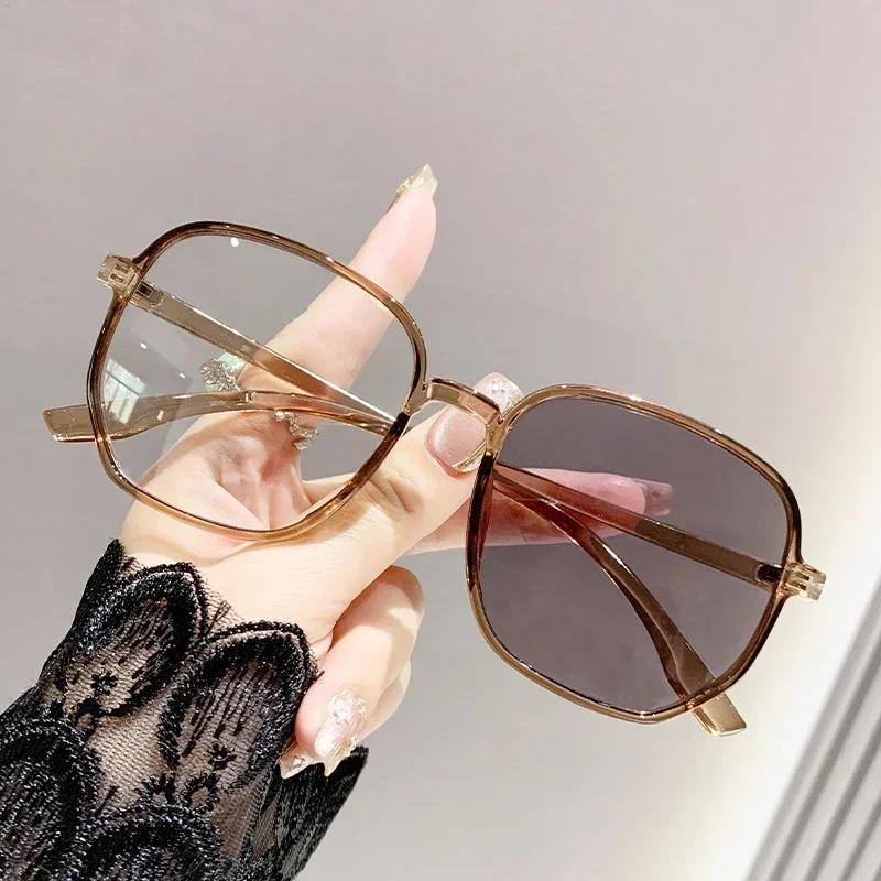 Color Changing Anti Blue Light Glasses Large Frame Women Men Short-sight SunglassesOutdoor Trendy Photochromic Myopia Glasses