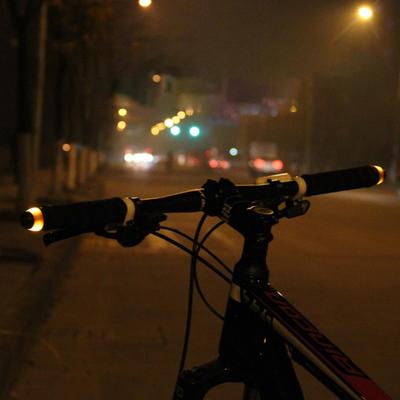 Bicycle Handlebar Light Bar End Safety Warning Light Battery Powered Bike Lamp Cycling Led Bar End Plugs Indicator Light