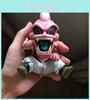 Design Intemporel Dragon Ball Z Super Saiyan Kid Buu Doigt d'Honneur Vertical Figurine en PVC