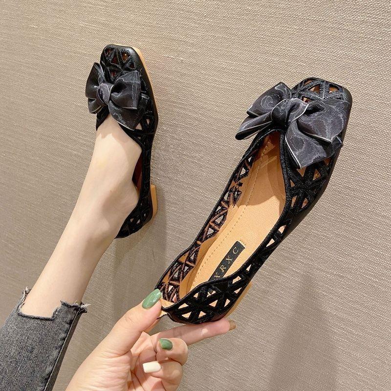 Sandals Women's 2025 Summer Women's Shoes Roman Style Embroidery Hollow Retro Square Head Flat  Shoes Breathable Hole Shoes