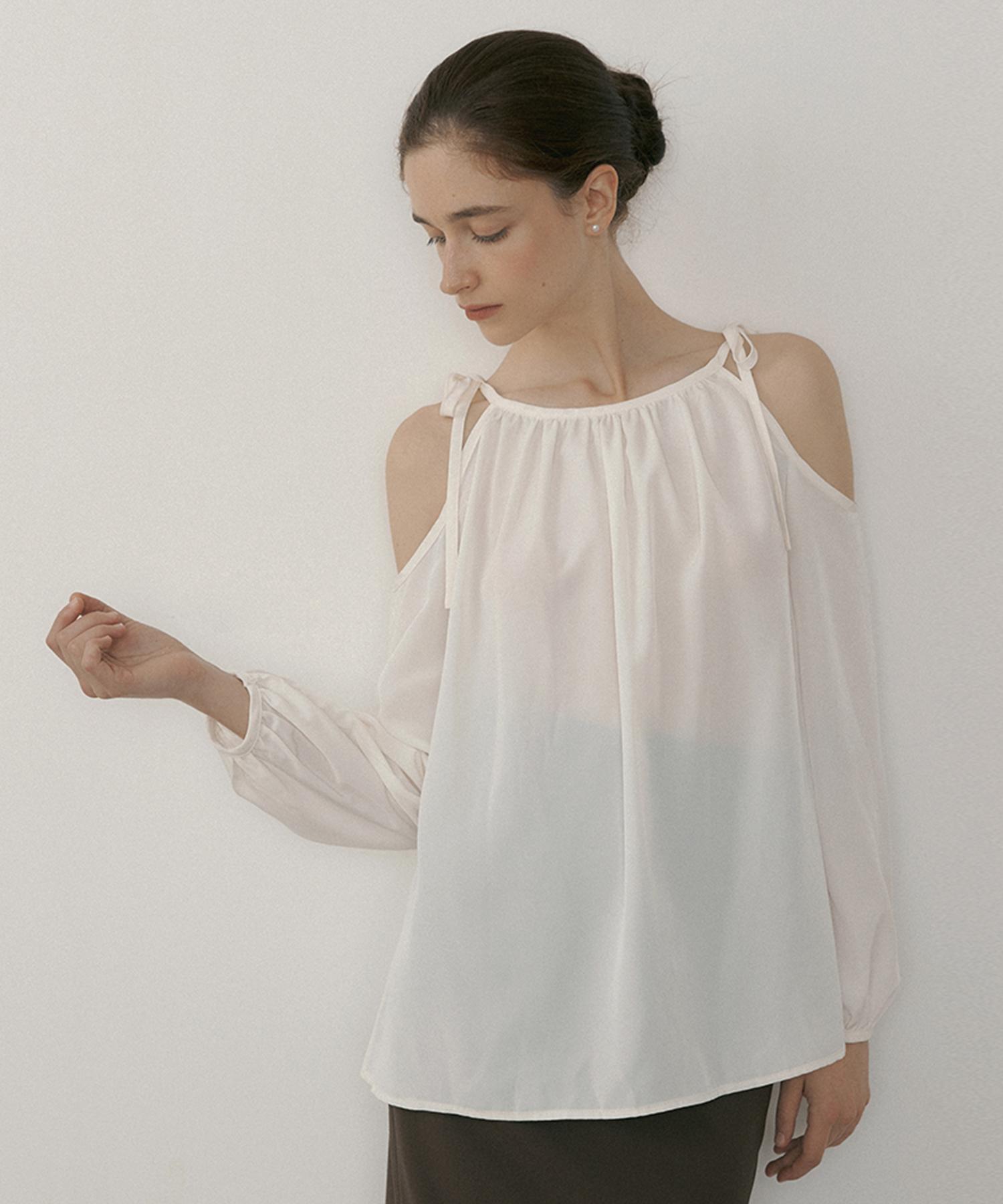 Riorg Mor Cutout Shirring Ribbon Blouse Ivory Free