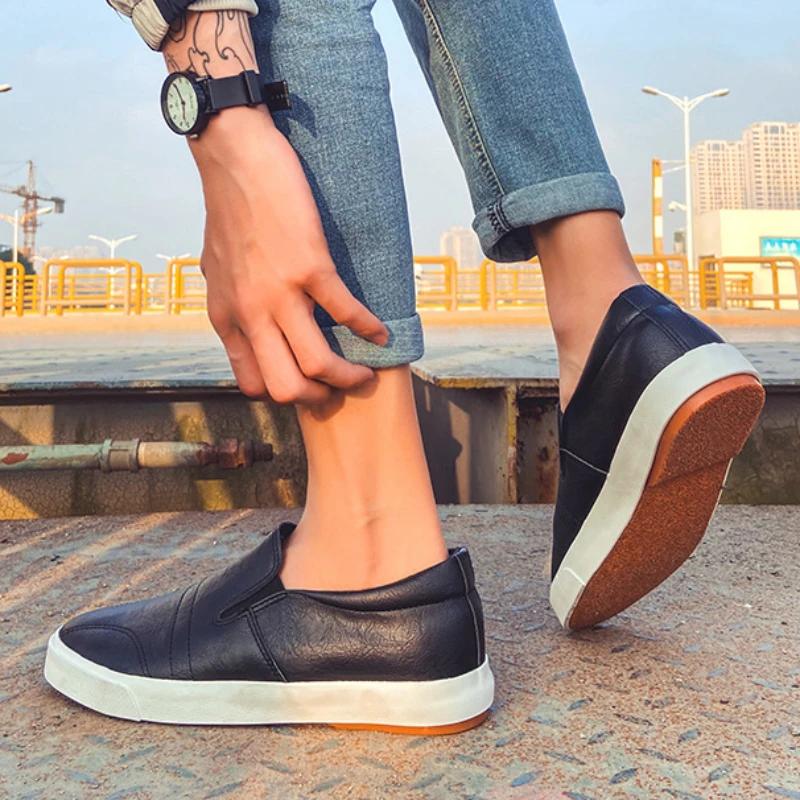 Men Leather Casual Shoes High Quality Slip On Men Loafers Comfortable Outdoor Flat Sneakers Retro Non Slip Men Walking Footwear