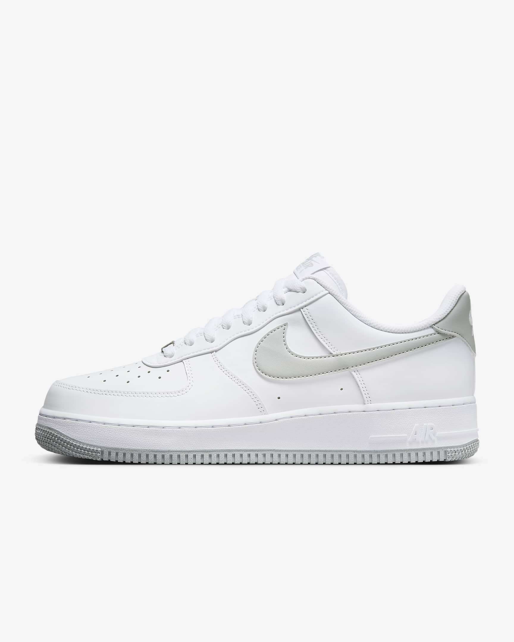 

Мужские кроссовки Nike Air Force 107 FJ4146-100