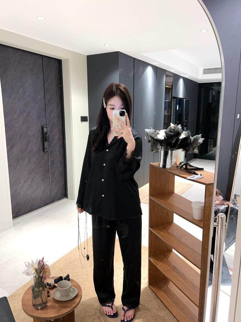 Women's Heart Print Ice Silk Pajamas - Long Sleeve, White Lace Trim, Fashionable for Spring & Autumn