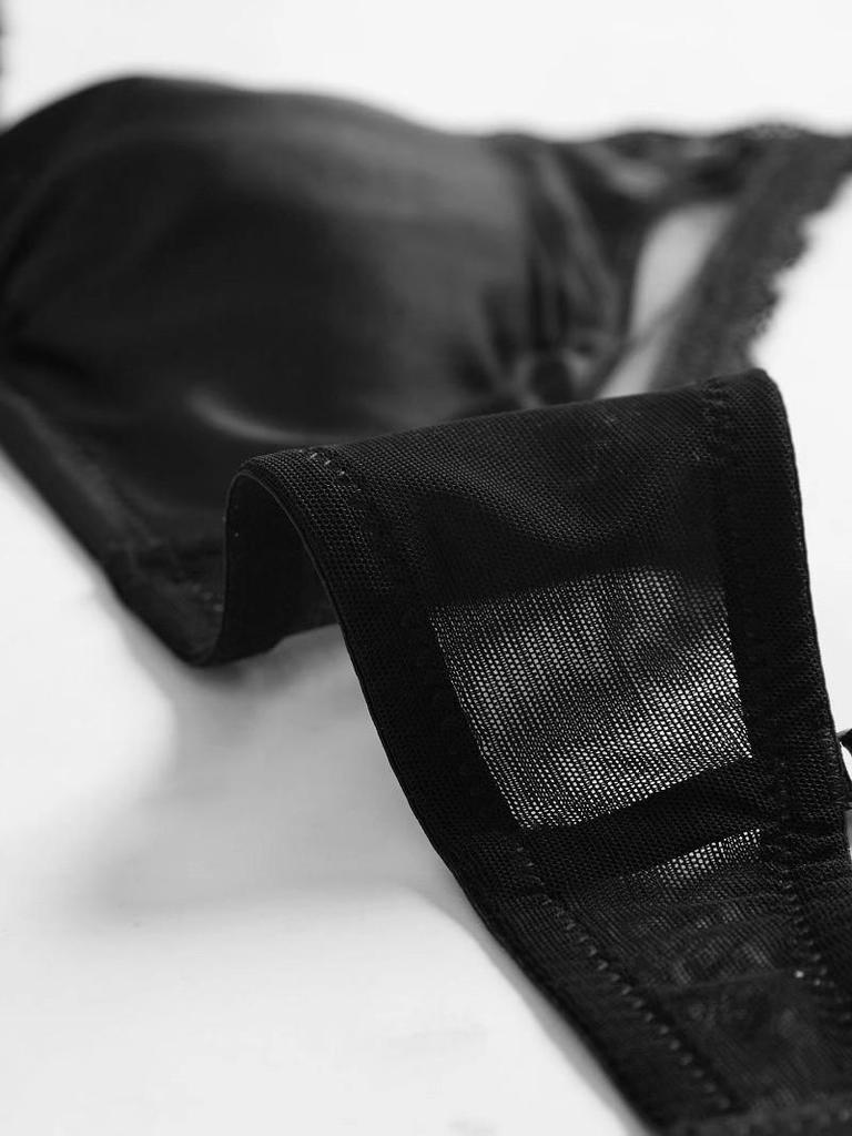 French Lace Triangle Bra: Sexy, Breathable, Wire-Free, Non-Padded, Cross-Border Style