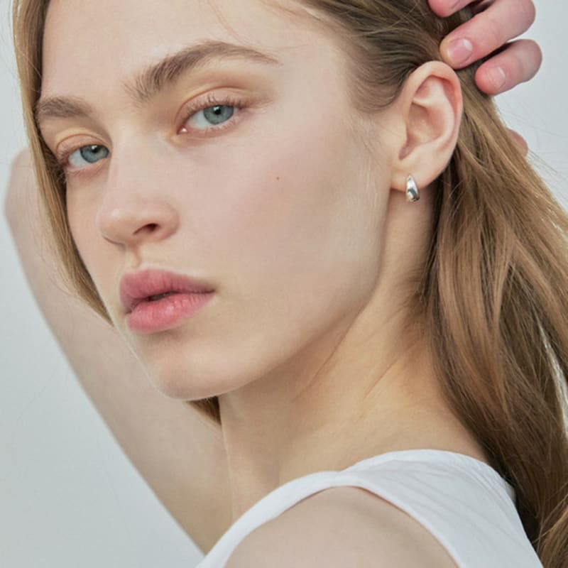 Ihr ONE-TOUCH WATERDROP EARRING / 925 SILVER