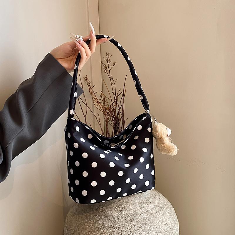 1Pcs Pure Color Polka Dot Shoulder Bag Fashion Armpit Bag Bucket Bag Comes With Pendant