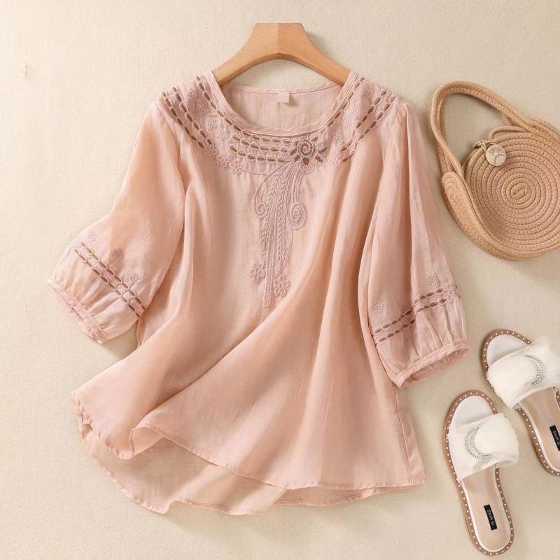 

Fashion Elegant Loose Embroidered Women Summer Shirt Hollow Out Half Sleeve Loose Versatile Office Blouse Sweet Solid Color Tops Clothing M рожевий