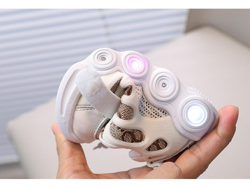 LED Light-Up Breathable Kids' Shoes for Ages 1-6 - Trendy Spring & Autumn Casual Sneakers