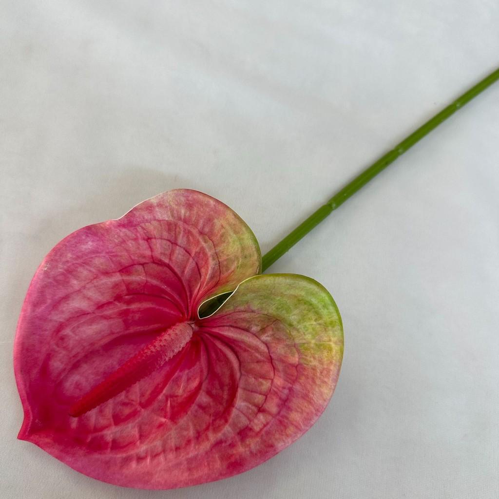 

Искусственный цветок антуриума для свадебного украшения, отеля, ресторана, комнаты, стены Deep Pink